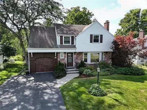 132 Ridgemont Dr, Greece, NY 14626