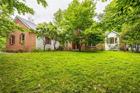 304 Belvista Dr, Rochester, NY 14625
