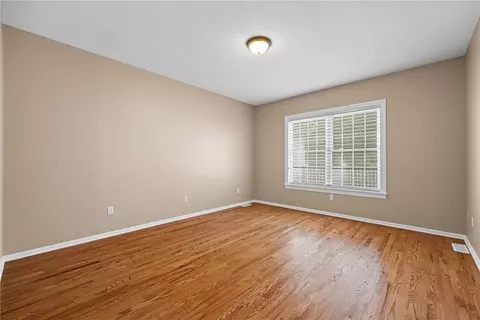 Living - 47 Granite Dr, Perinton, NY 14526 photo 13 of 14