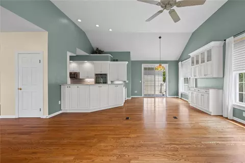 Living - 47 Granite Dr, Perinton, NY 14526 photo 6 of 14