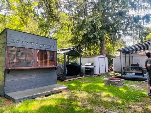 Exterior - 208 E William St, Bath, NY 14810 photo 2 of 3