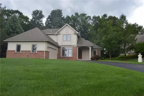 11 Harrington Dr, Perinton, NY 14450