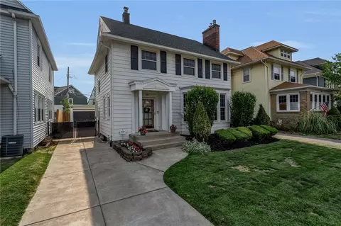 94 Larchmont Rd, Buffalo, NY 14214