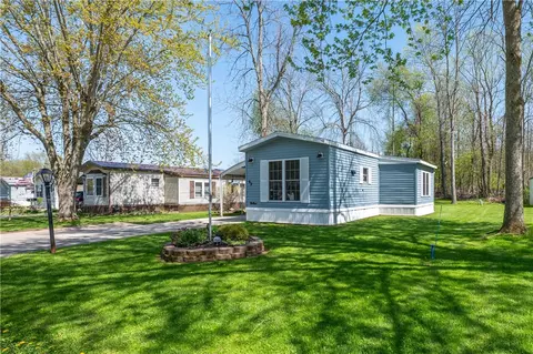 62 Beechwood Blvd, Gaines, NY 14411