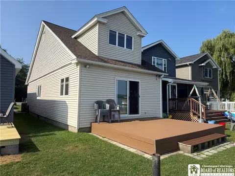 174 Lakeside Blvd, Ellicott, NY 14701