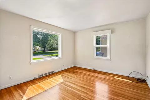 Living - 65 Crestfield Dr, Irondequoit, NY 14617 photo 2 of 6
