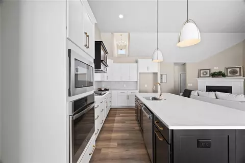 Kitchen - 18 Eagle Holw, Perinton, NY 14526 photo 6 of 7
