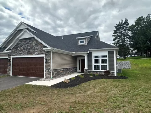 Exterior - 18 Eagle Holw, Perinton, NY 14526 photo 2 of 5