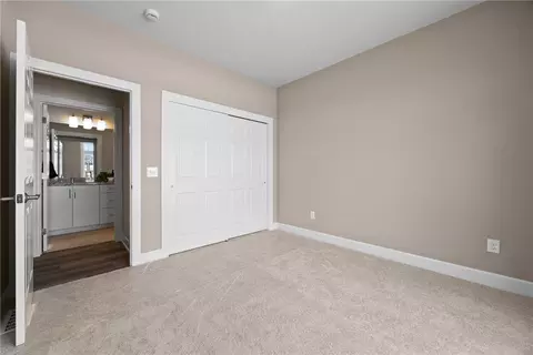 Bedroom - 18 Eagle Holw, Perinton, NY 14526 photo 4 of 5