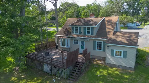 Exterior - 408 E Main St, Waterloo, NY 13165 photo 8 of 13