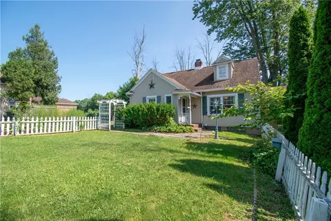 Exterior - 408 E Main St, Waterloo, NY 13165 photo 2 of 13