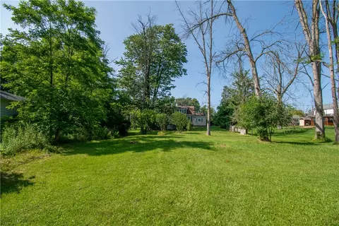 Exterior - 408 E Main St, Waterloo, NY 13165 photo 3 of 13