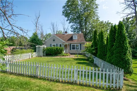 Exterior - 408 E Main St, Waterloo, NY 13165 photo 7 of 13