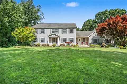 46 Deertrack Ln, Brockport, NY 14420