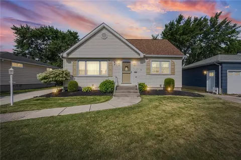 66 Green Ter, Depew, NY 14043