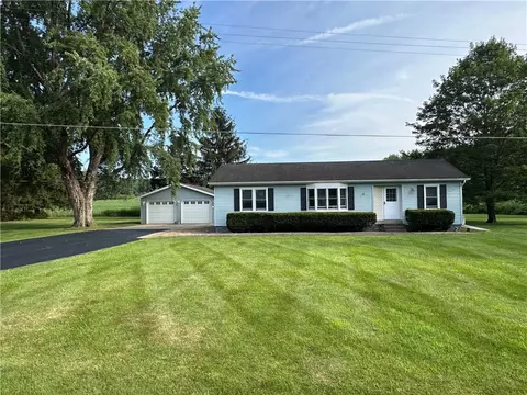 2102 Michigan Rd, Wayland, NY 14572
