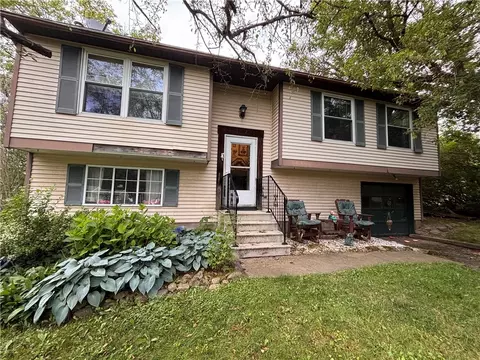 3370 Laurel Ct, Walworth, NY 14568