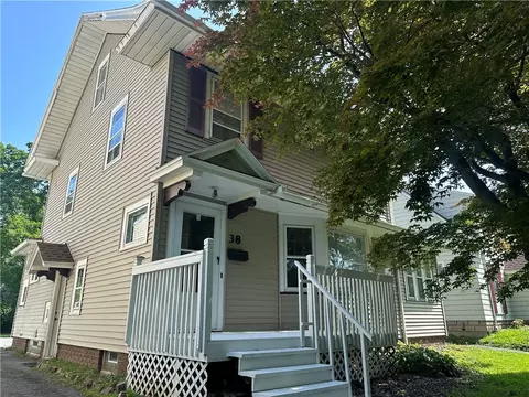 38 Irvington Rd, Rochester, NY 14620