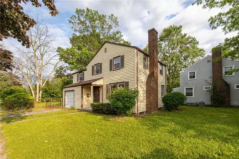 205 Lattimore Rd, Rochester, NY 14620
