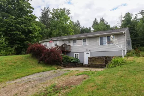 116 Brickhouse Rd, Veteran, NY 14845