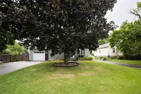 62 Ardella St, Gates, NY 14606