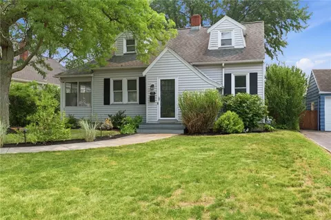 Exterior - 59 Salem Rd, Irondequoit, NY 14622 photo 3 of 8