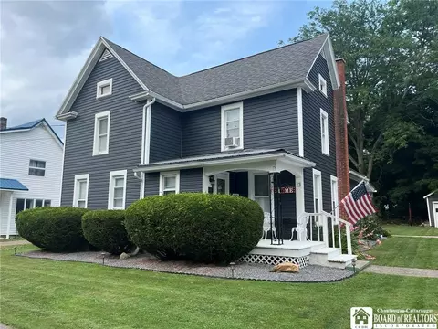 13 Fay St, Brocton, NY 14716