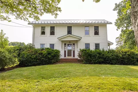 8897 Strutt St, Wayland, NY 14572