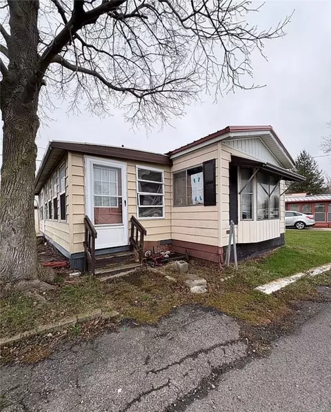 5839 Chili Riga Center Rd, Riga, NY 11428