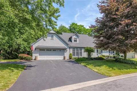 23 Chablis Dr, Perinton, NY 14450