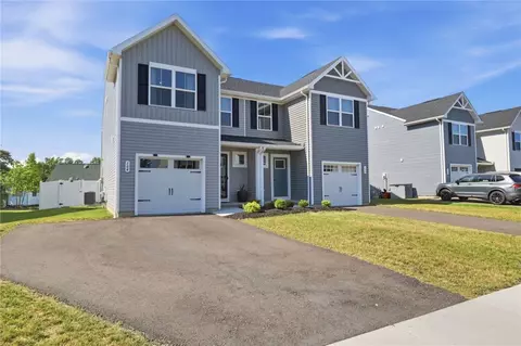 104 South Dr, West Seneca, NY 14218