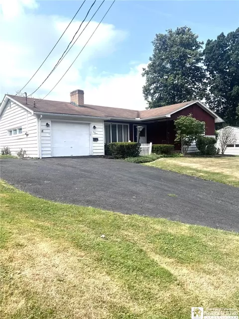 315 Summit Ave, Jamestown, NY 14701