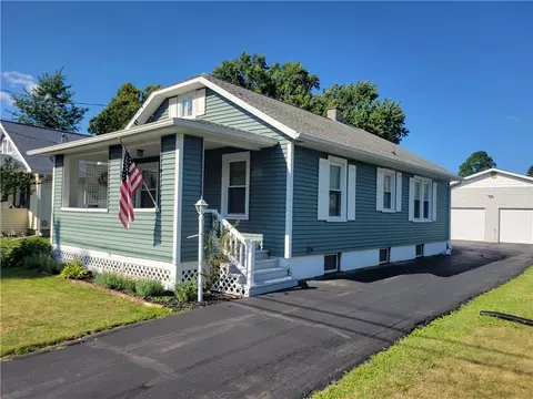 805 Cedar St, Southport, NY 14904