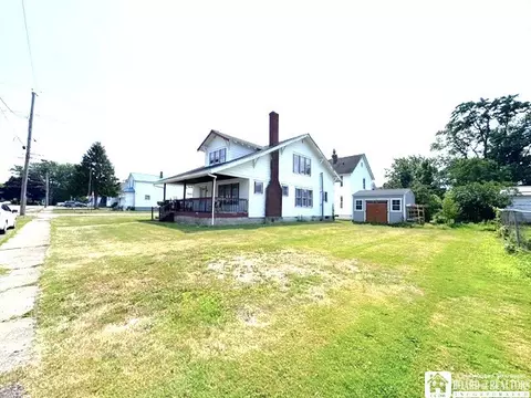 Exterior - 103 Sisson St, Dunkirk, NY 14048 photo 2 of 5