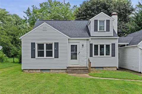 Exterior - 260 Pardee Rd, Irondequoit, NY 14609 photo 2 of 8