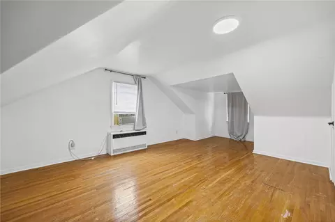 Bedroom - 260 Pardee Rd, Irondequoit, NY 14609 photo 2 of 5