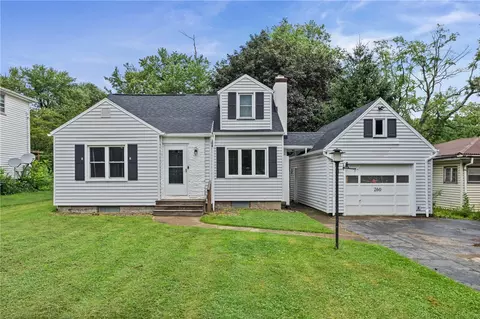 Exterior - 260 Pardee Rd, Irondequoit, NY 14609 photo 4 of 8