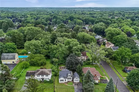 View/Area - 260 Pardee Rd, Irondequoit, NY 14609 photo 6 of 7