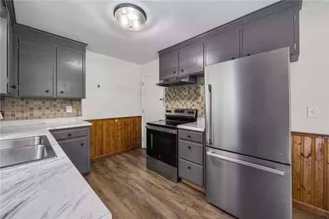 Kitchen - 117 Willow Ave, Irondequoit, NY 14609 photo 7 of 7