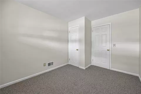 Bedroom - 117 Willow Ave, Irondequoit, NY 14609 photo 2 of 7