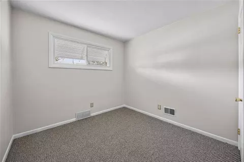 Bedroom - 117 Willow Ave, Irondequoit, NY 14609 photo 1 of 7