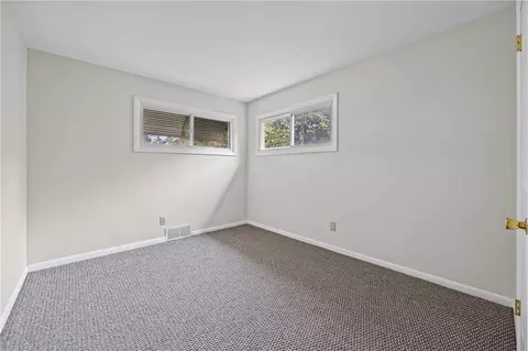 Bedroom - 117 Willow Ave, Irondequoit, NY 14609 photo 6 of 7