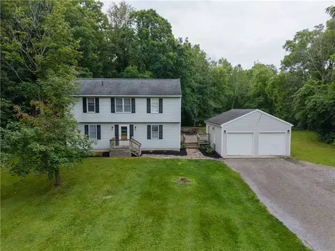 6820 Cadyville Rd, Livonia, NY 14487