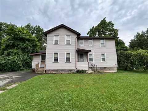 42 Seward St, Rochester, NY 14608