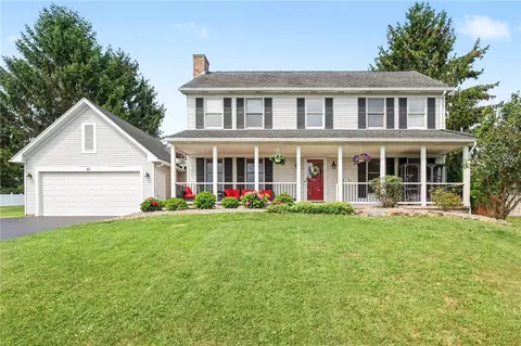 61 Winchester Dr, Perinton, NY 14450