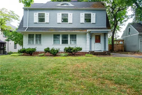 215 Castlebar Rd, Rochester, NY 14610