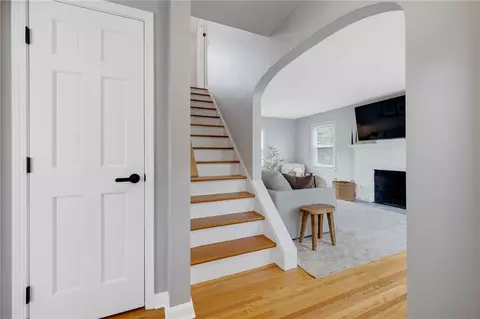 Entry Way - 425 Harwick Rd, Irondequoit, NY 14609 photo 3 of 6