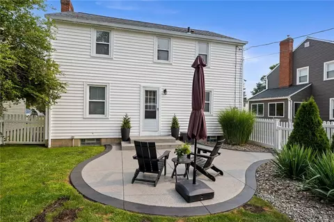 Exterior - 425 Harwick Rd, Irondequoit, NY 14609 photo 3 of 6