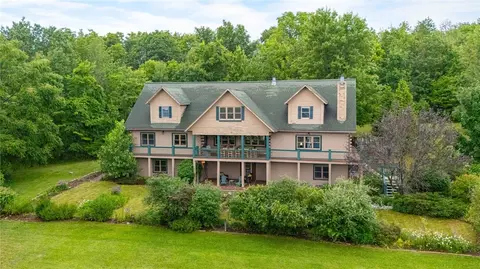 8136 Quayle Rd, Richmond, NY 14471