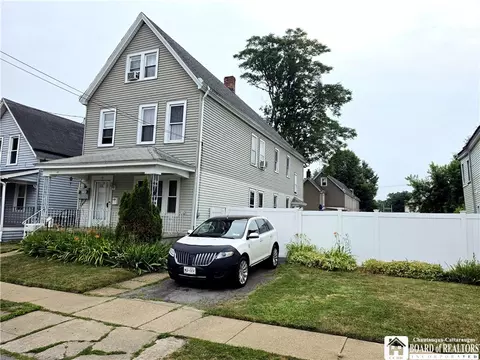 16 Sidway St, Buffalo, NY 14210